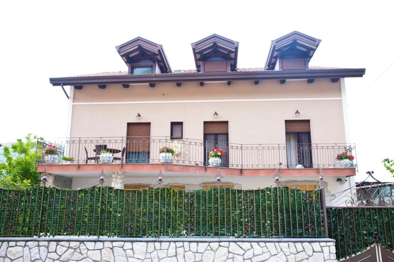 Borgo12 Bed & Breakfast Pimonte Bagian luar foto